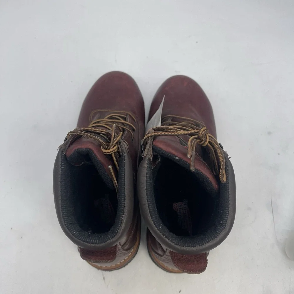 Red Wing Shoes shop confidence